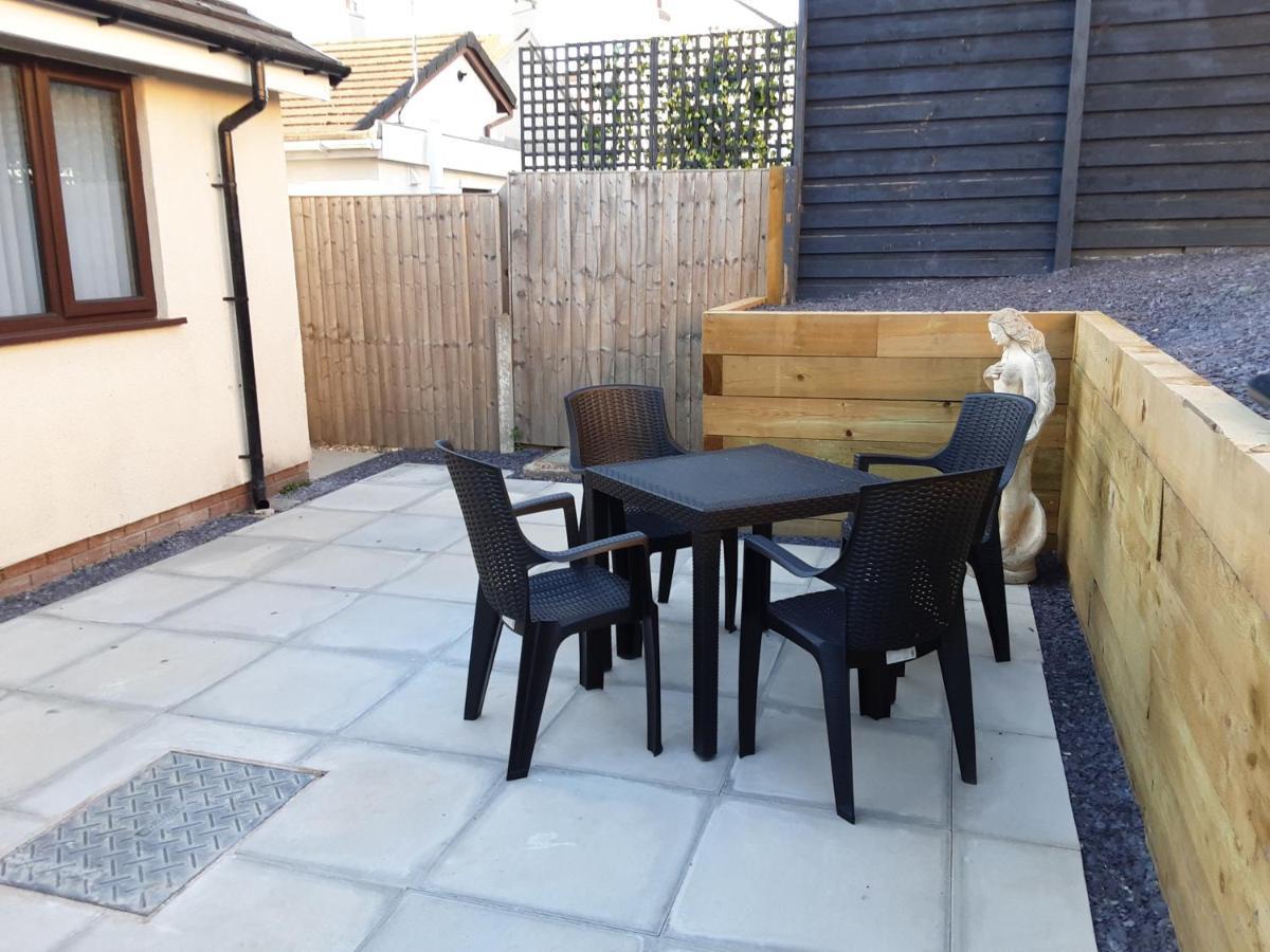3-Bed Bungalow Near Conwy Valley Close To Castle Colwyn Bay Exterior photo