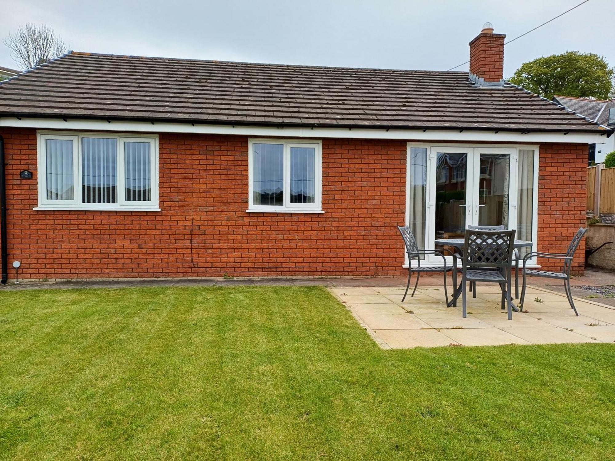 3-Bed Bungalow Near Conwy Valley Close To Castle Colwyn Bay Exterior photo